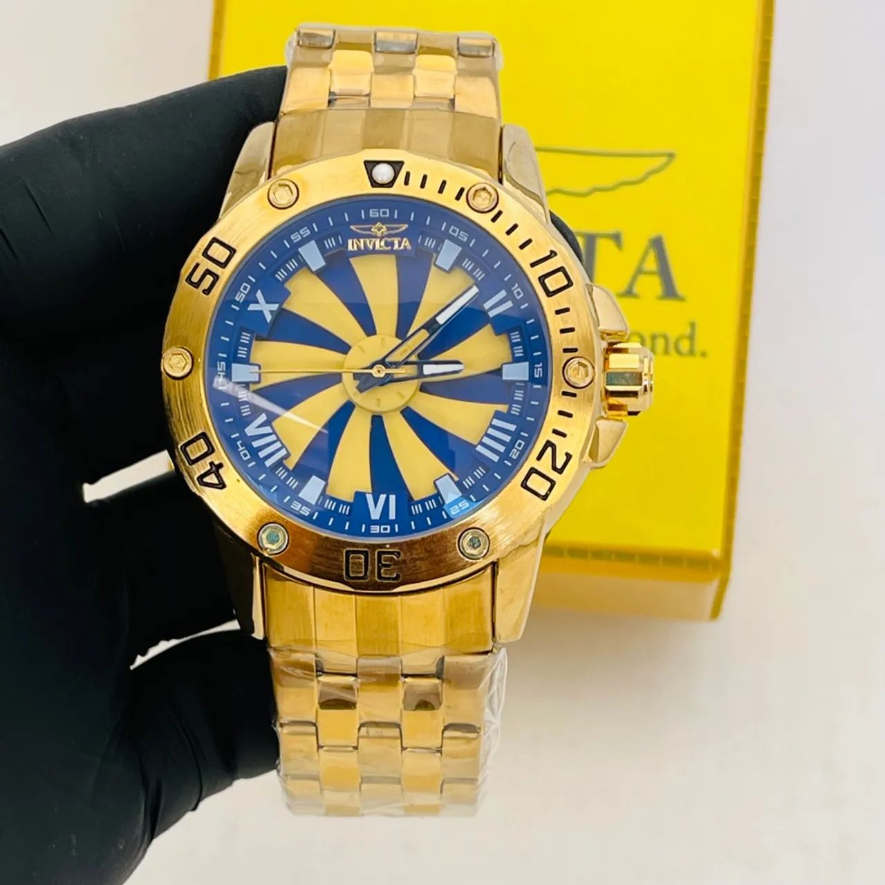 Relógio Masculino Invicta Speedway Quartz Dourado - Foto 2