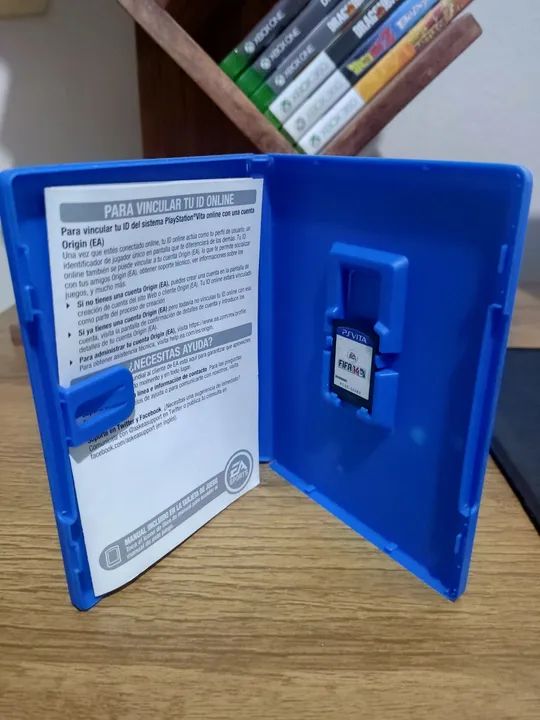 FIFA 14 - PS VITA - Foto 3