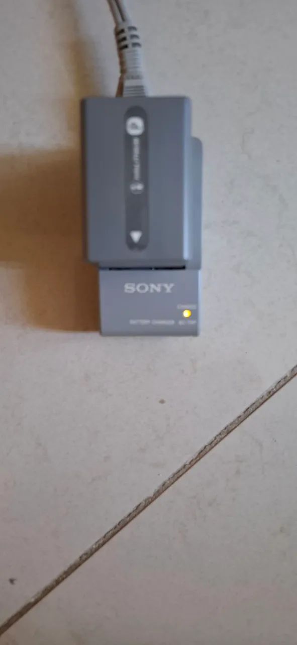 Carregador de Câmera Sony BC-TRP - Foto 4