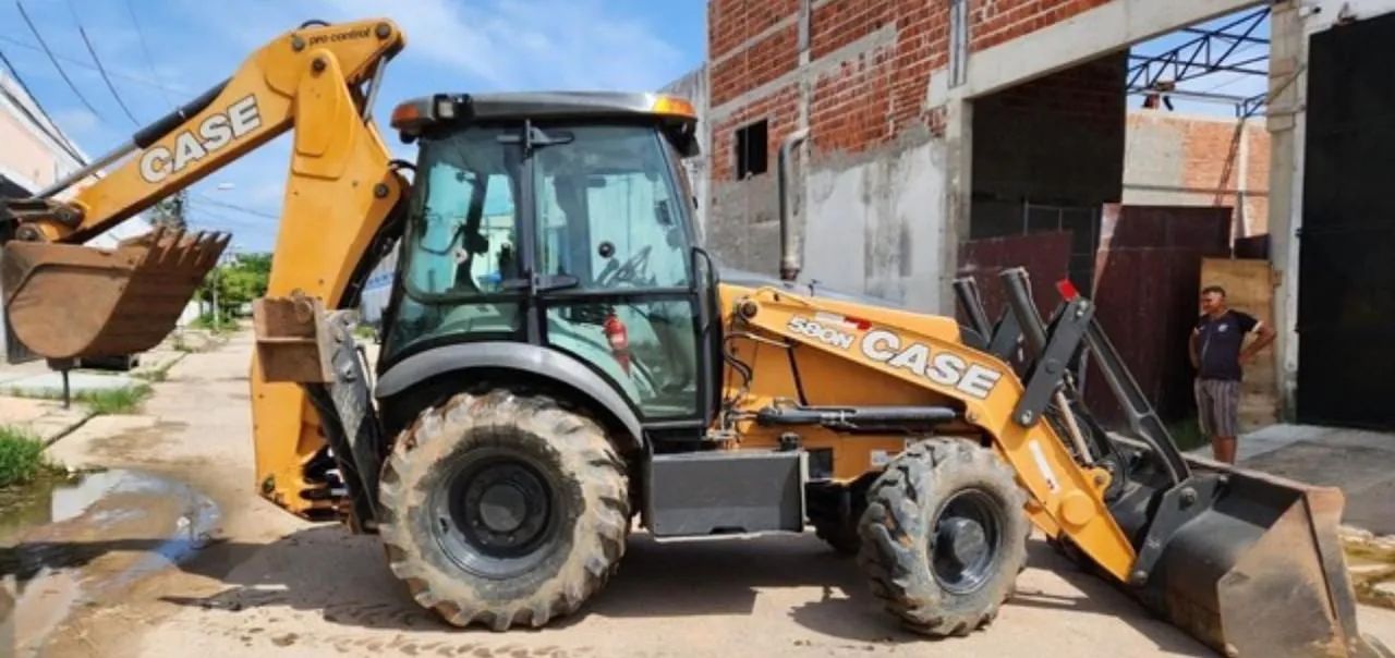 Retroescavadeira case 580n 4x4 ano 2017 - Foto 2