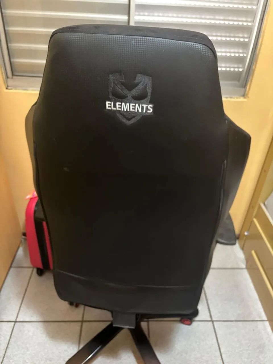 Cadeira Gamer Elements Magna Ignis - Preta e Vermelha - Foto 3