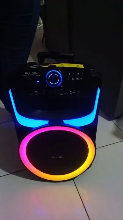 Caixa de Som Portátil Pulse com Iluminação LED