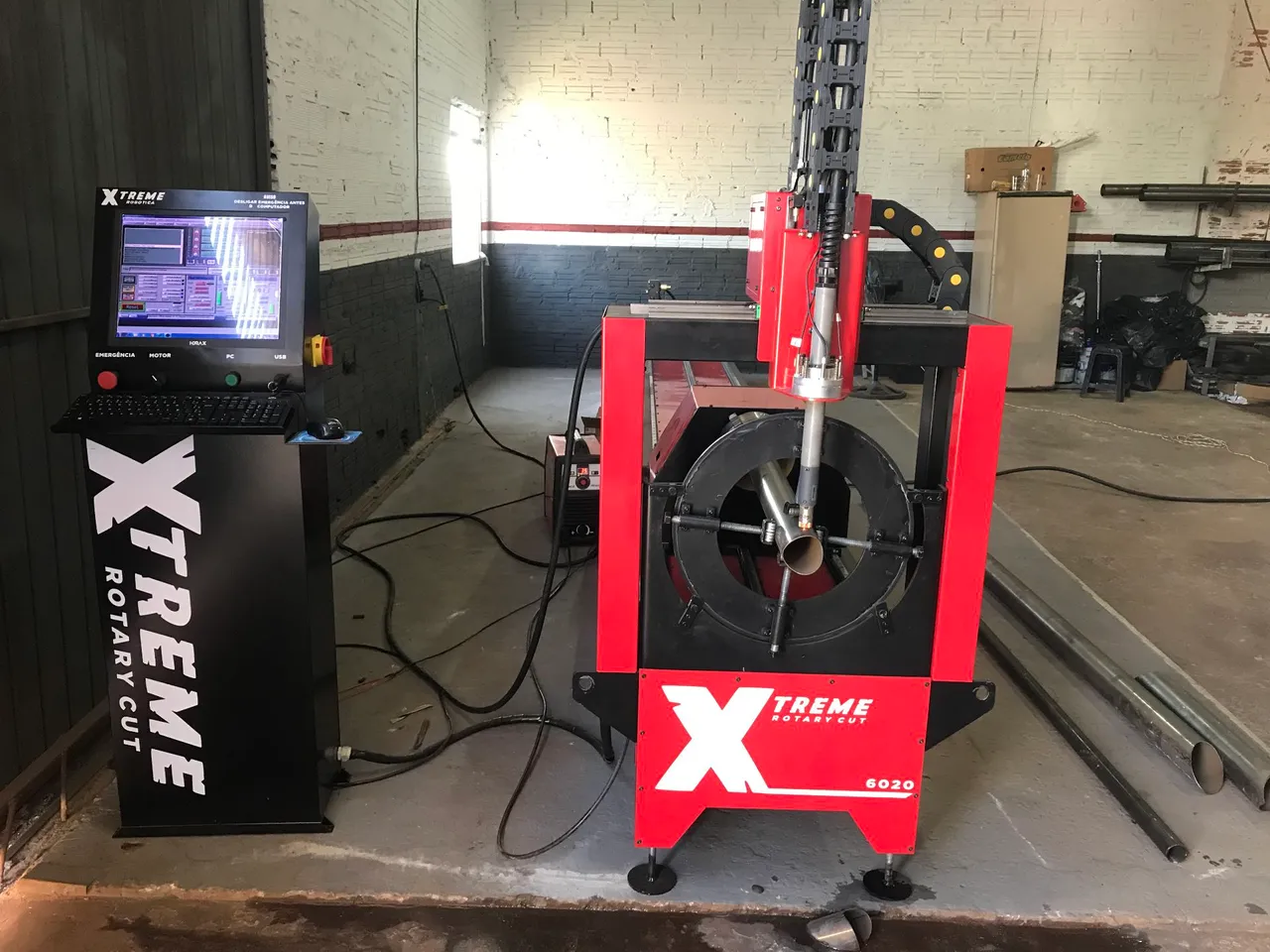 Máquina de corte de tubos cnc