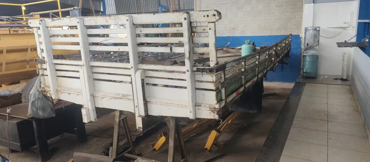 Carroceria para caminhão toco