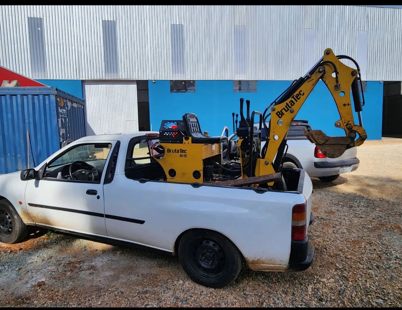 Mini escavadeira Brutalec Br10 a diesel 