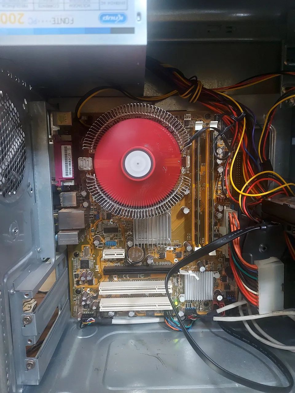 Computador Intel Core QUAD Q8400  - Foto 5
