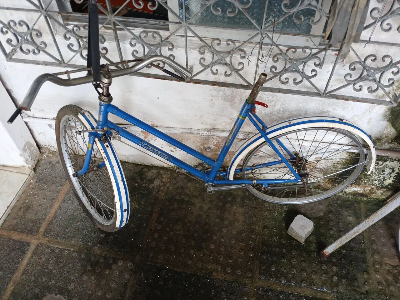 Caloi antiga, para recuperar, faltando peças. 