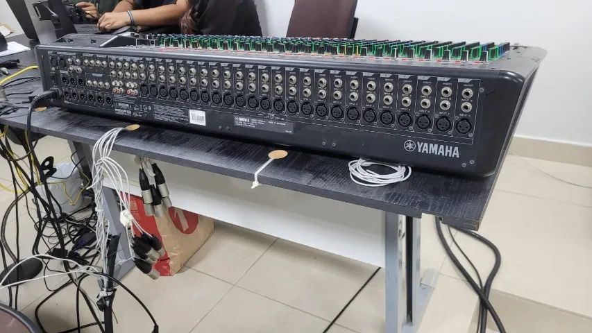 Mesa De Som Yamaha Mgp-32x Analógica Bivolt (Usado) - Foto 2