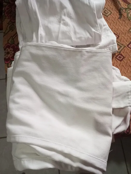 Conjunto de Roupas Brancas - Tamanho Único