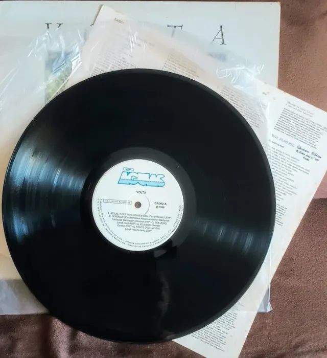 Lote 2 Lps Discos de Vinil Gospel Evangélicos - Grupo Águas - Com Encarte - Foto 3