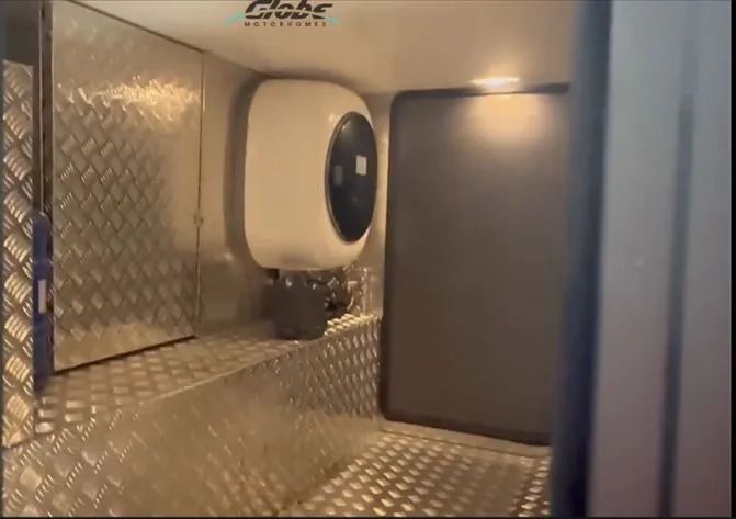 Mothorhome Globe 7,5 m, tudo Dometic e Victron.  - Foto 10