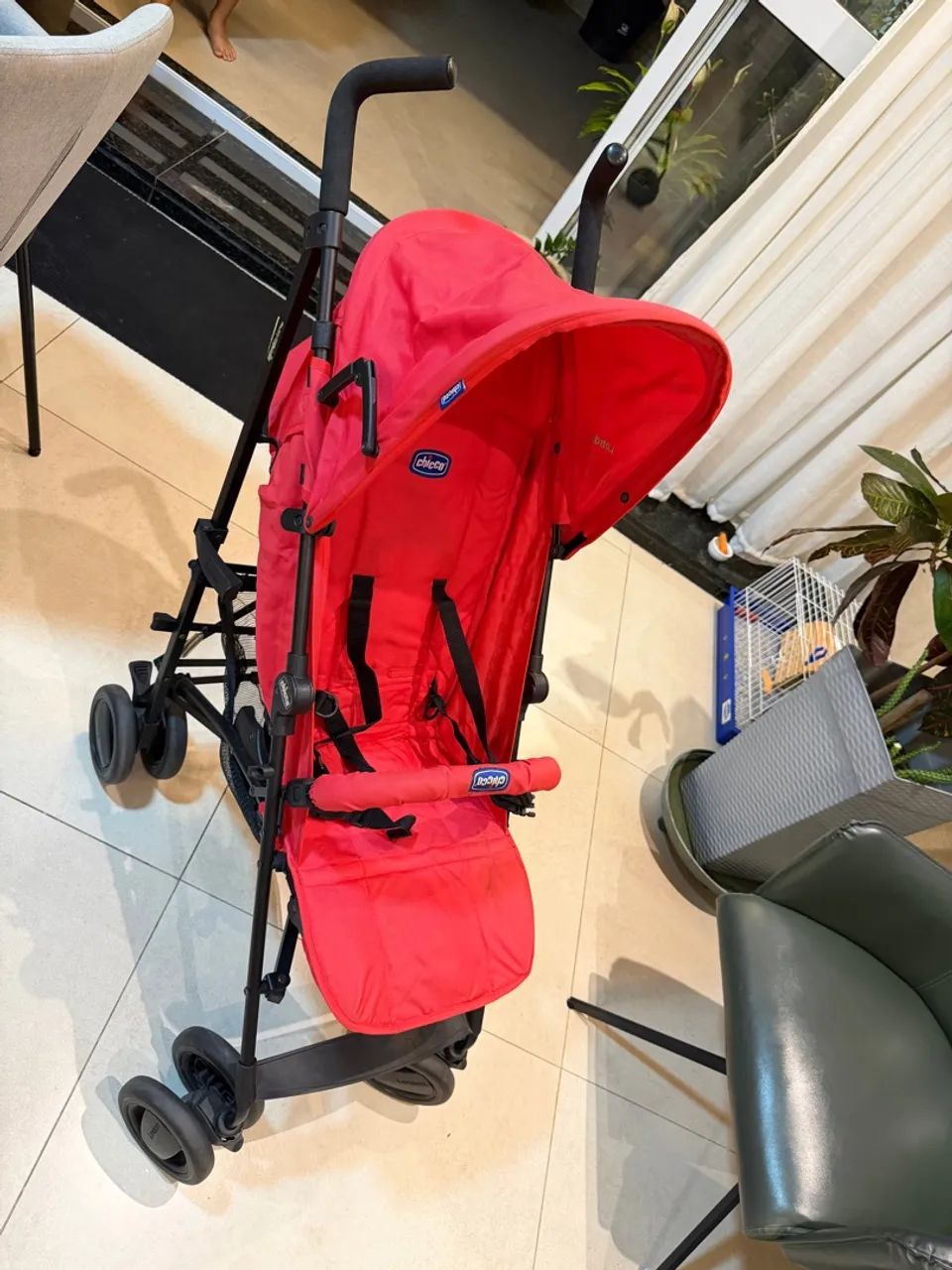 Carrinho de Bebê Chicco Vermelho - Foto 2