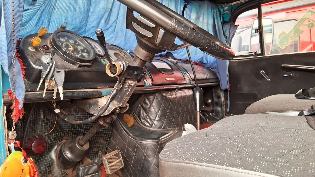 Ônibus 1113 ano 73 BAÚ com suspensor a ar  - Foto 6