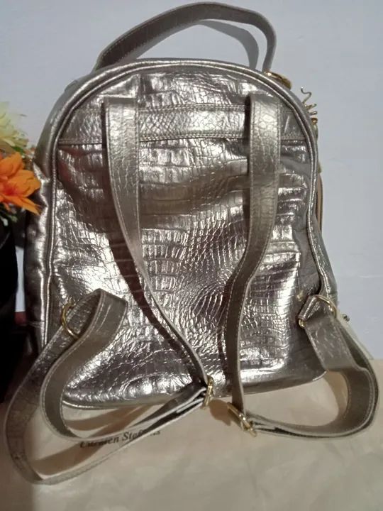 Bolsa Carmen Steffens estilo mochila. - Foto 6