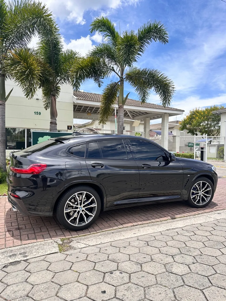 BMW X4 M Sport 30i