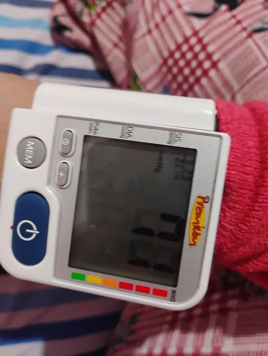 Oxímetro de Pulso Digital e medidor de pressão  - Foto 3