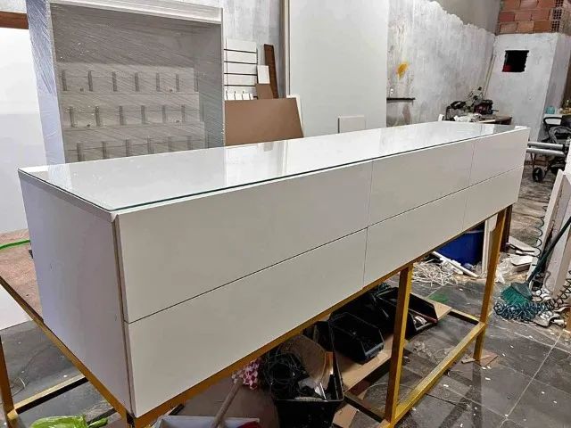 Bancada 6 gavetas branco com tampo de vidro