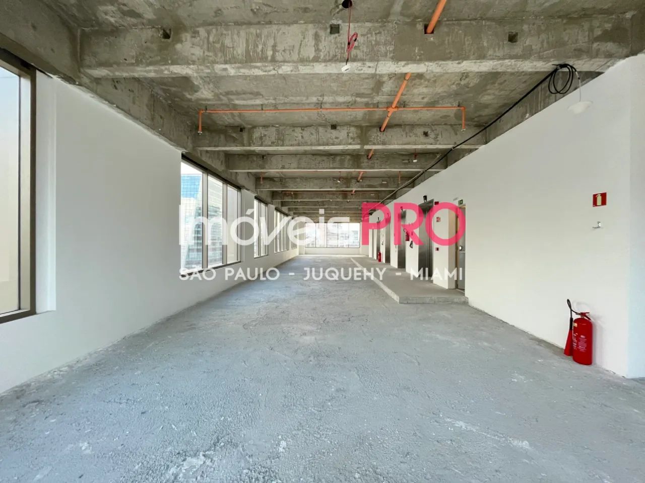 Laje corporativa com 325 m² na Faria Lima | Ao lado do Patio Victor Malzoni | Vista única