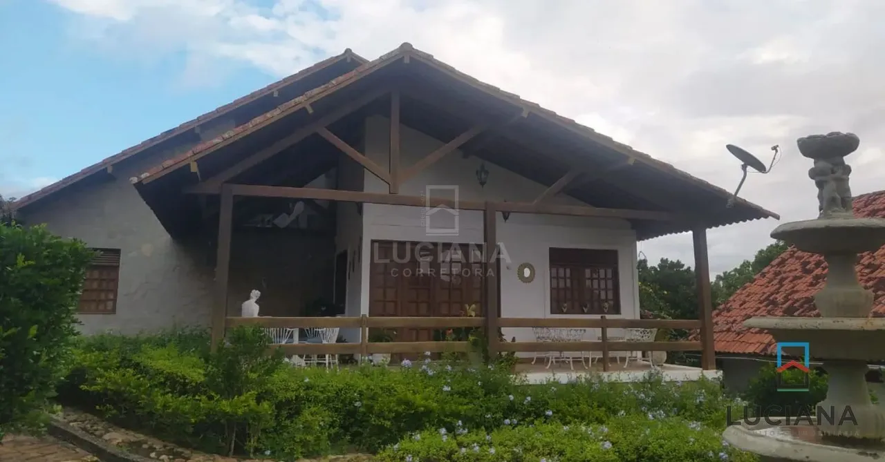 Casa em Privê Fechado 3 quartos + Dependência