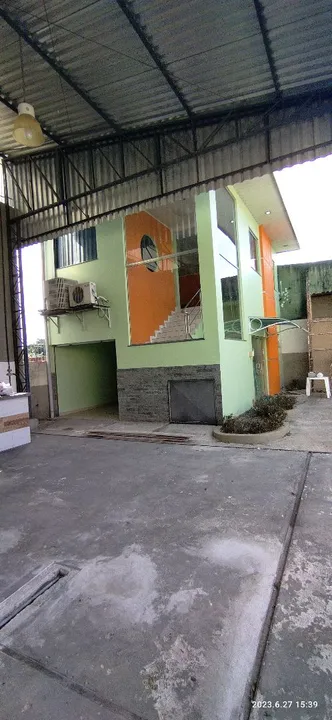 //Prédio na Redenção com 700 m2