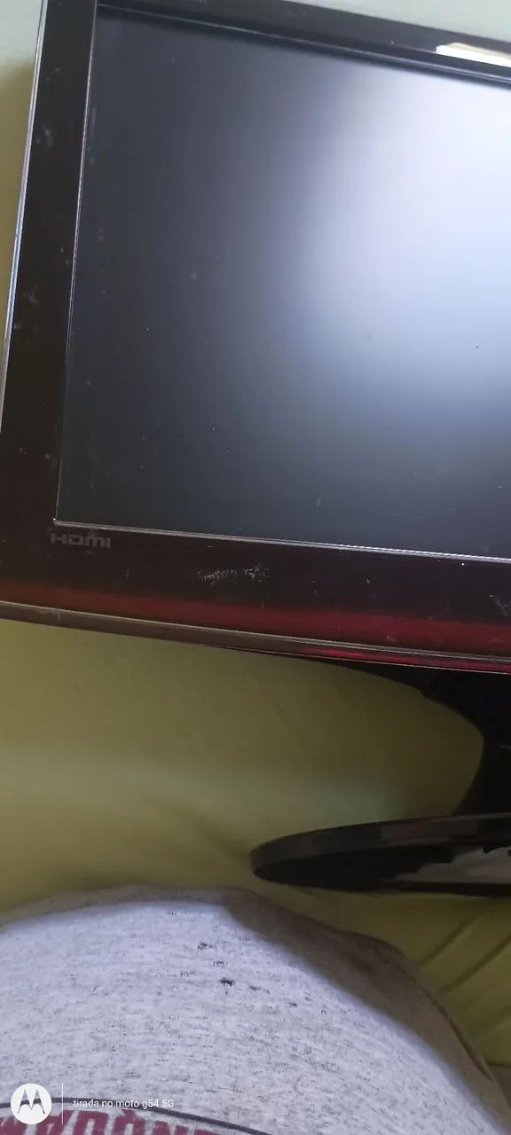 Tv / Monitor Samsung LCD 20" troco por tenis branco 39 - Foto 2