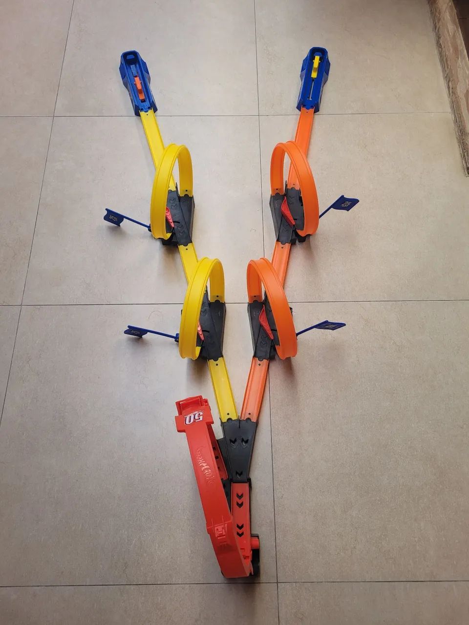 Pista Hot Wheels Multi-Loop - Foto 2