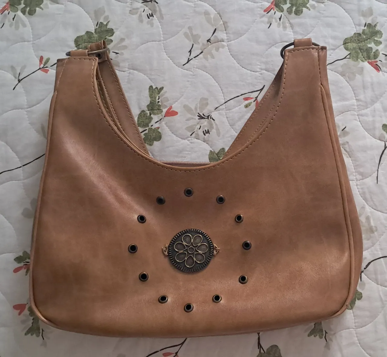 Bolsa de Ombro Vintage Marrom com Detalhes