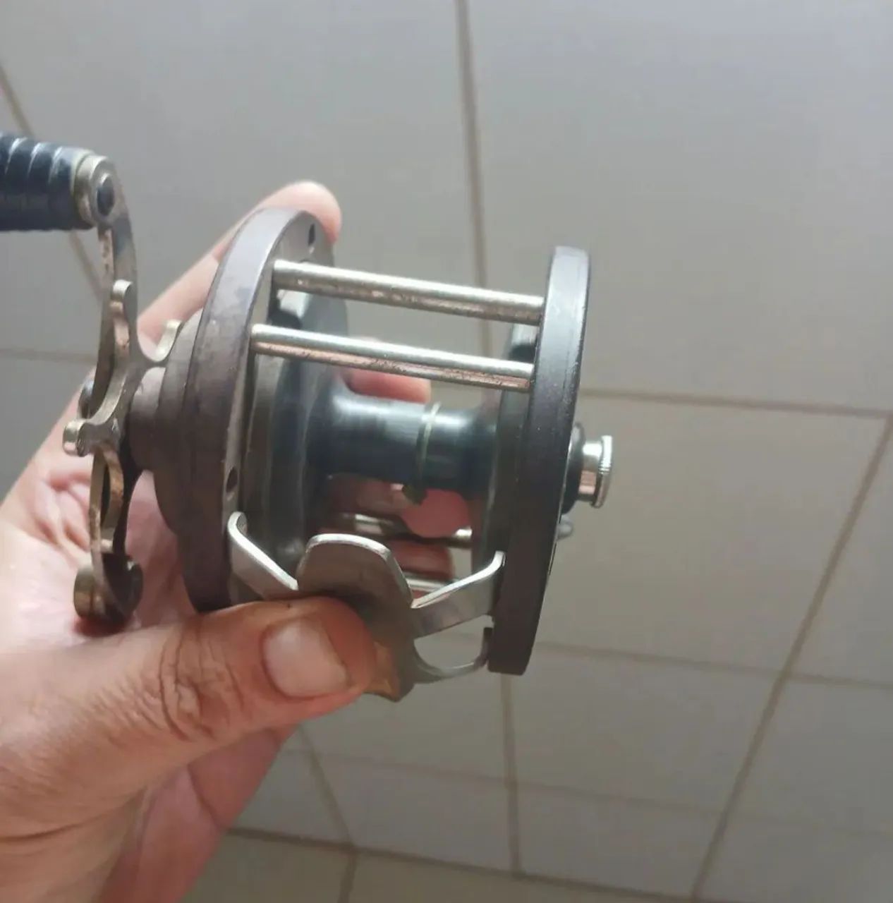 Carretilha de Pesca Penn 86 - Foto 3