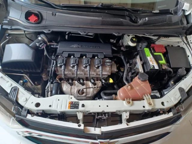 Chevrolet onix effect 1.4 2018 - Foto 5