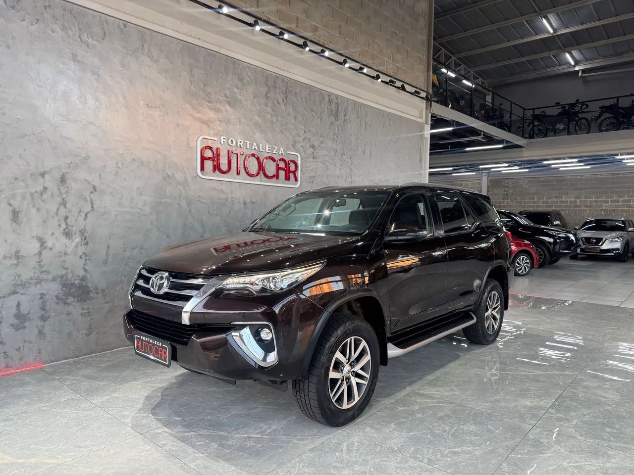 Toyota Hilux SW4 SRX 4X4 2.8 TDI 16V Dies. Aut. 2019