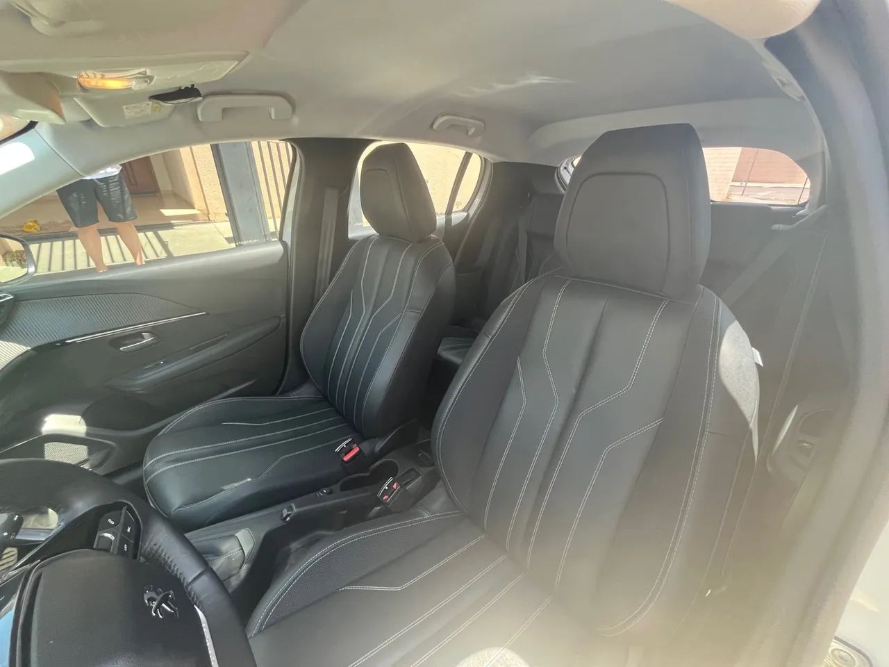 Peugeot 208 Allure Aut. 2022 - Foto 14