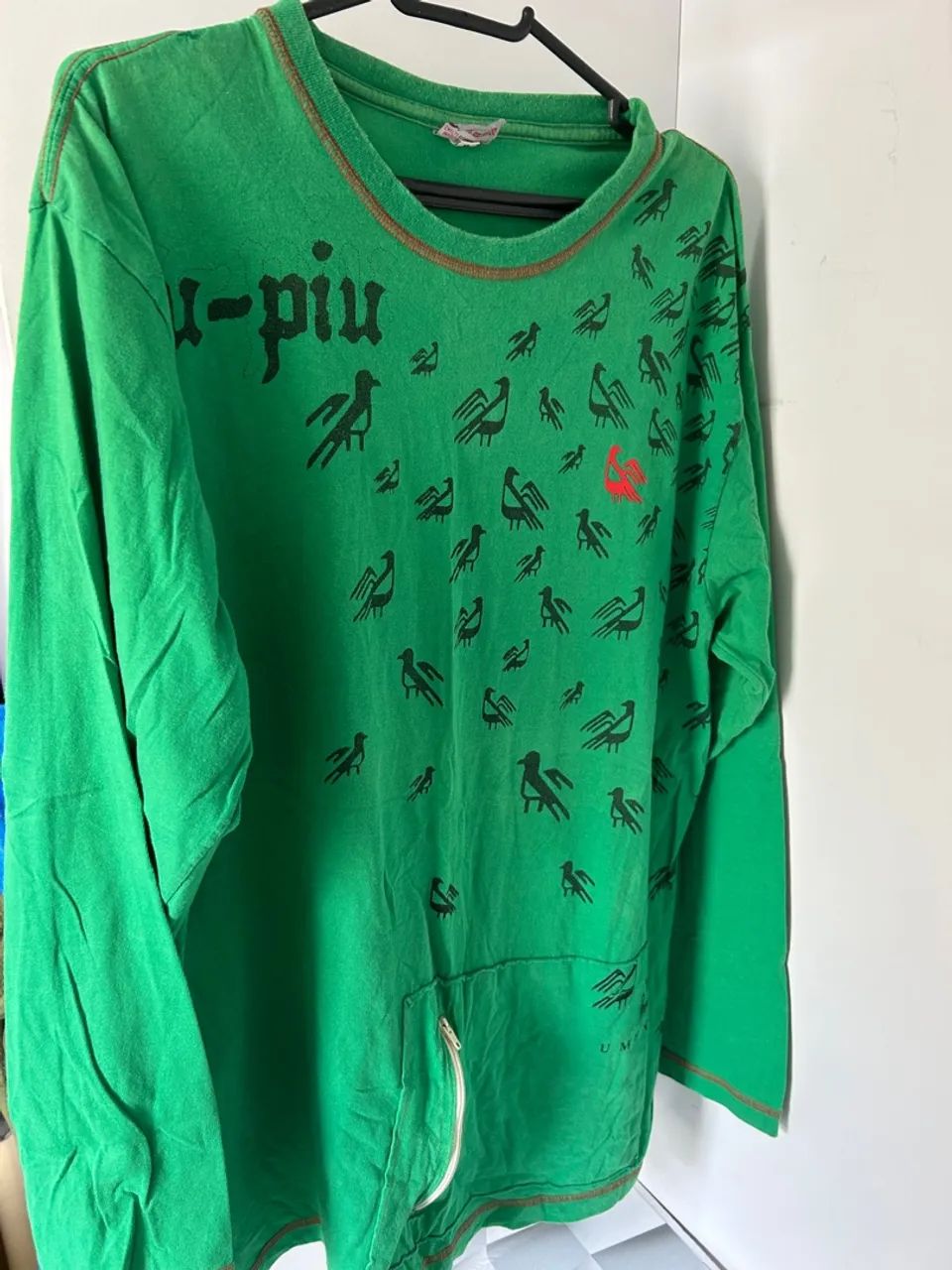 Camiseta Verde com Estampa de Pássaros