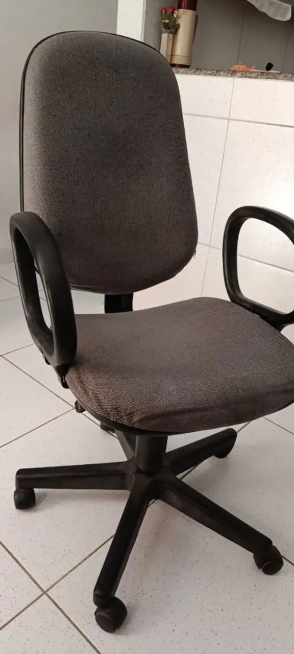 CADEIRA DE ESCRITÓRIO USADA - Foto 2