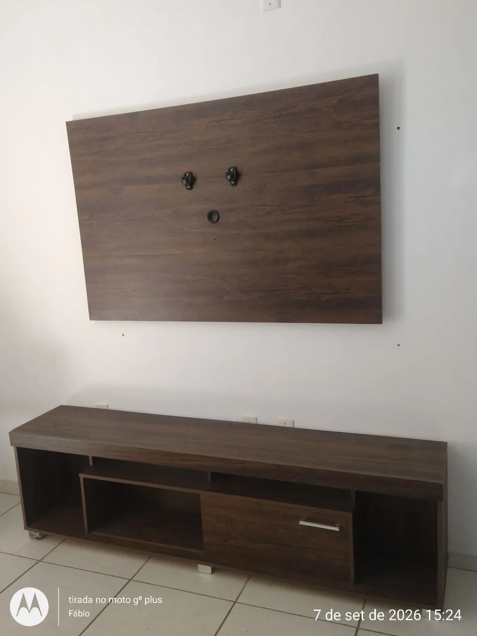 Rack com painel de TV