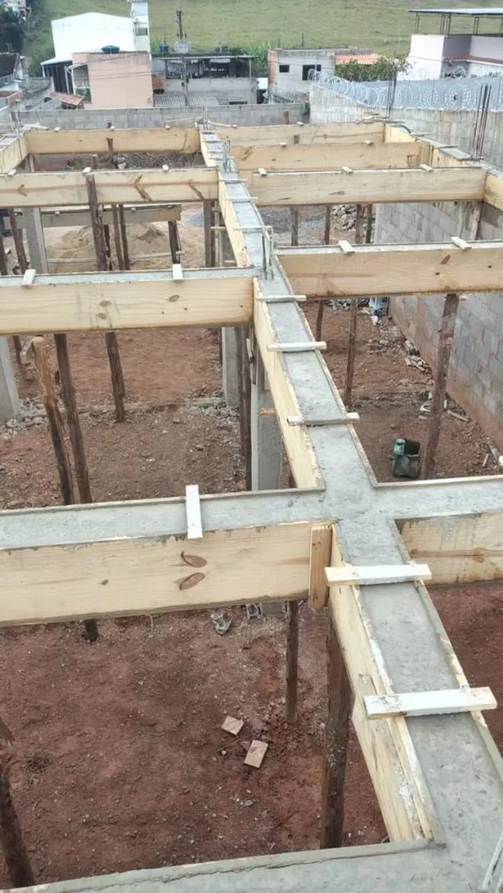 Terreno com base pronta para 3 casas  - Foto 4