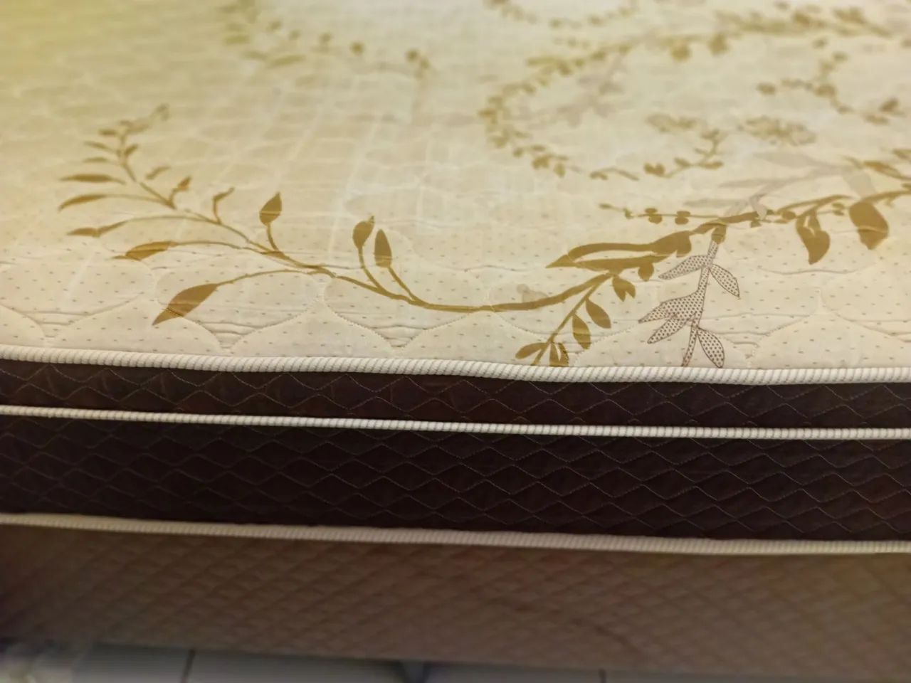 Cama box casal gazin
