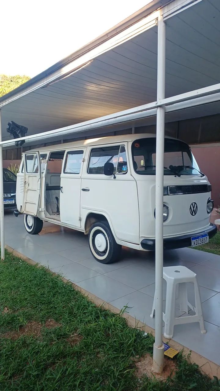 Volkswagen Kombi STANDARD/ LUXO/ SÉRIE PRATA 1996