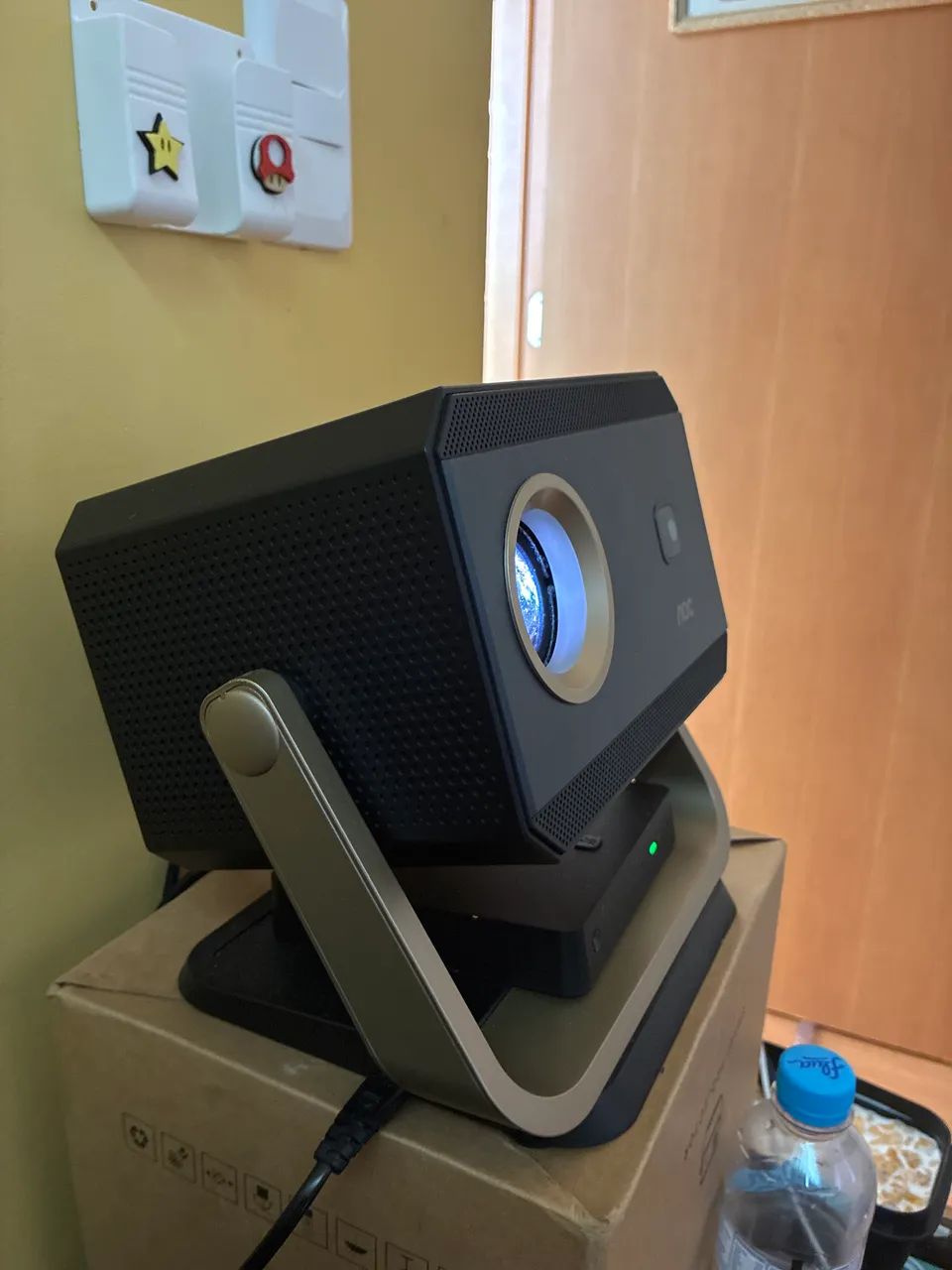Projetor AOC 8k Wi-Fi 1080p 300 polegadas 