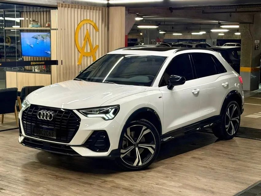 Audi Q3 Perf. Black 2.0 TFSI Tiptr. Quattro 2024