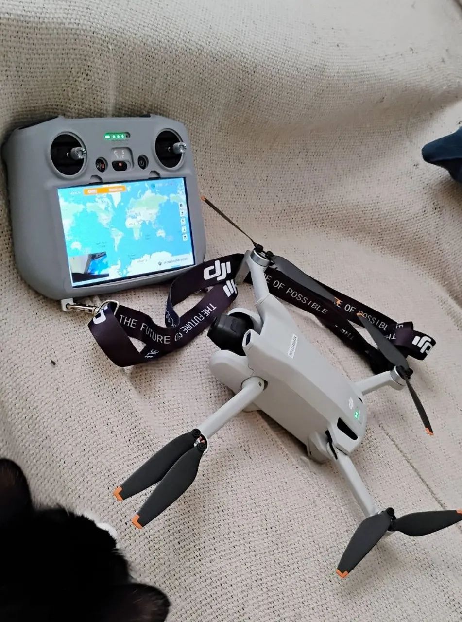 Dji mínimo 3 praticamente novo. 