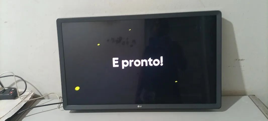TV LG SMART 32" POLEGADAS, FUNCIONANDO EM BOM ESTADO - Foto 3