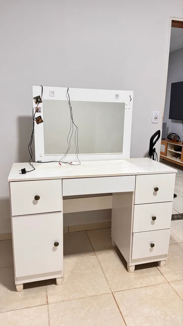 VENDE-SE PENTEADEIRA CAMARIM