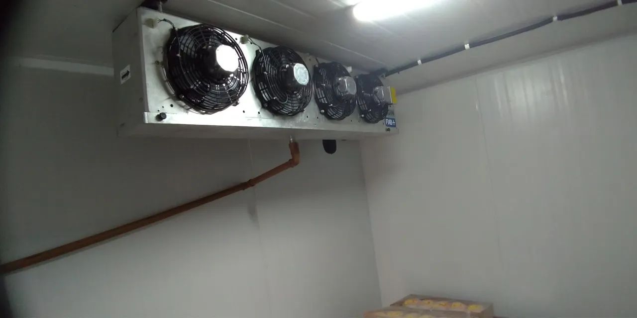 Vendo câmara fria - Congela e resfria. - Foto 3