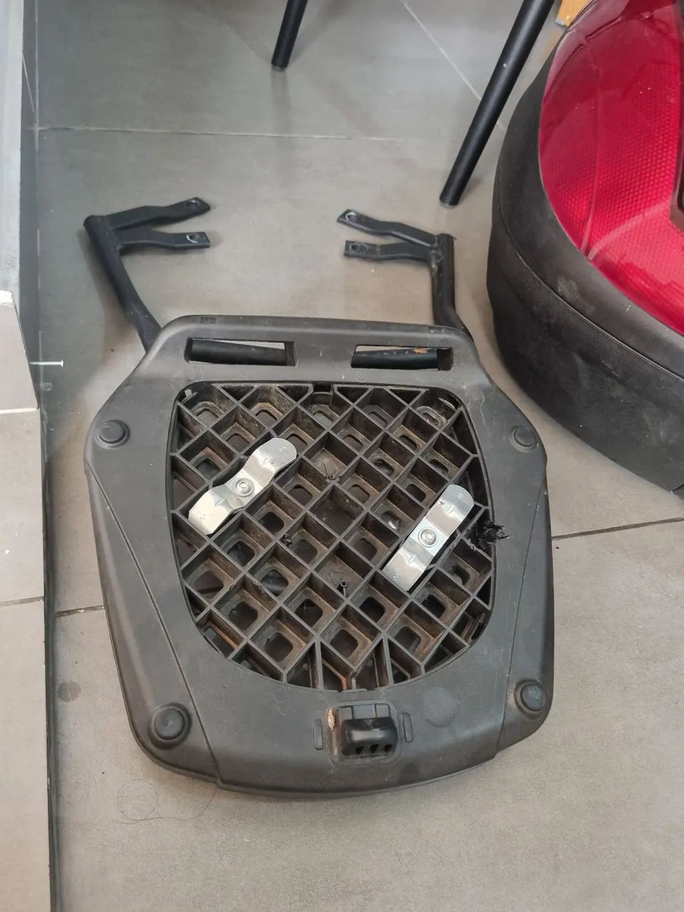 Baú para 2 capacete - Foto 2