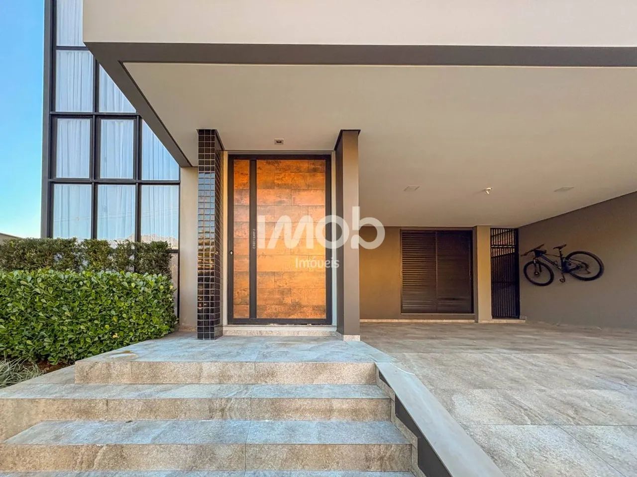 CASA COM 2 SUÍTES + 2 QUARTOS - AMIZADE - Foto 3