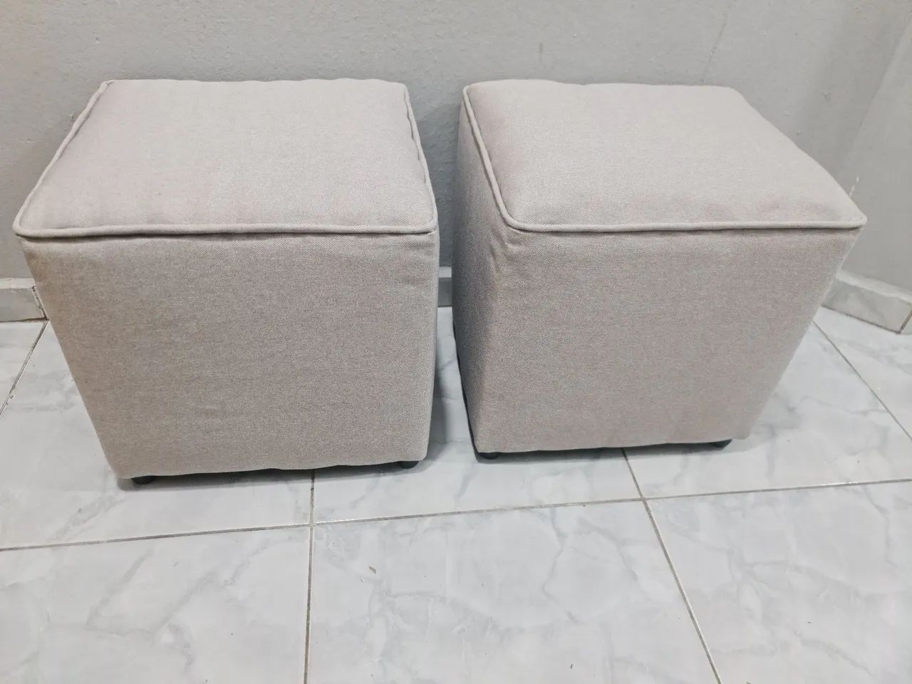 Beautiful Poufs442957946757457920