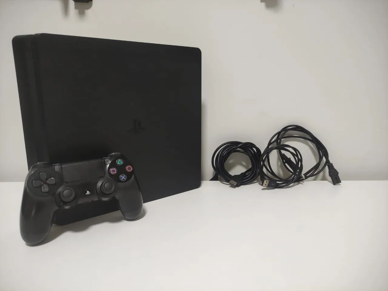 PS4 SLIM 1TB D3LBL0QU3AD0 - Foto 2