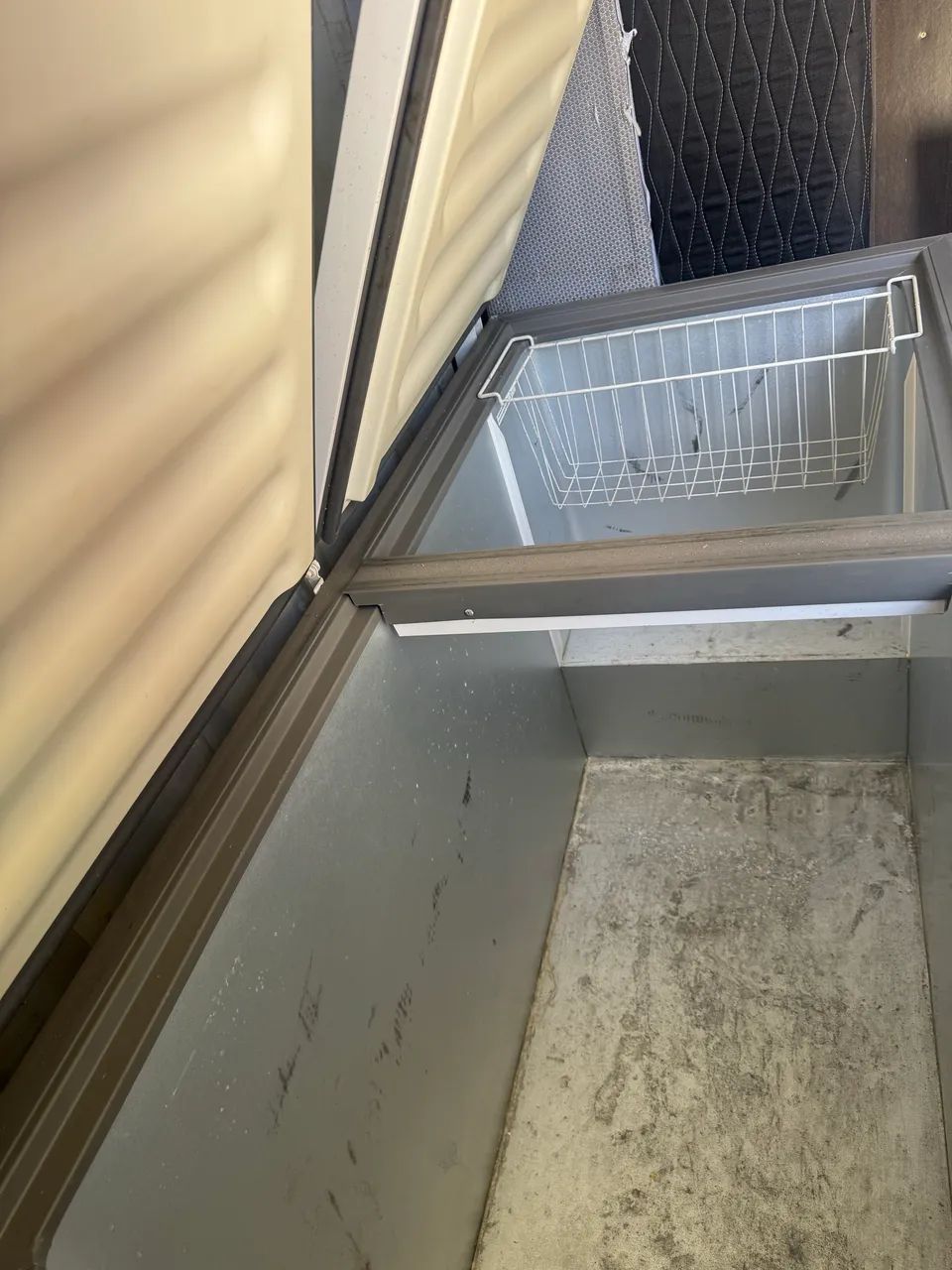 FREEZER horizontal consul duas tampas - Foto 4
