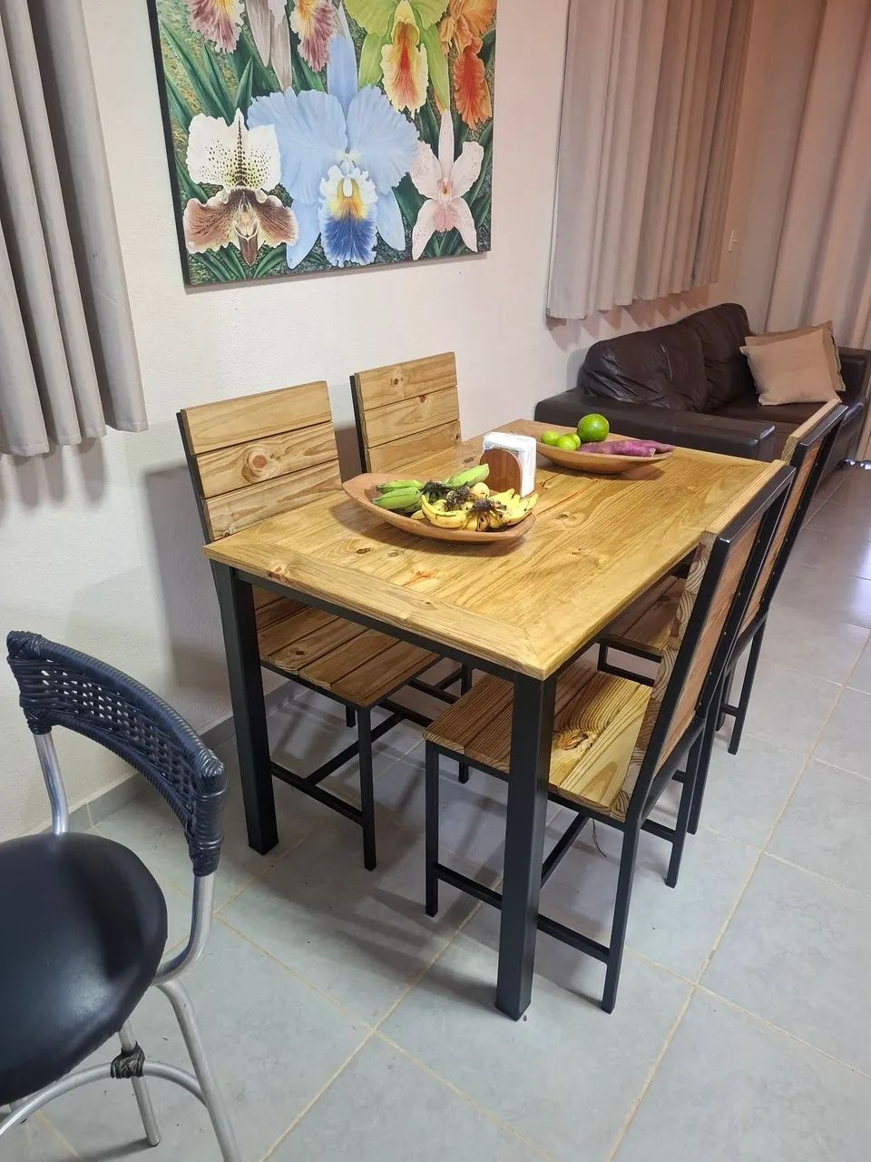 Mesa de quatro lugares 