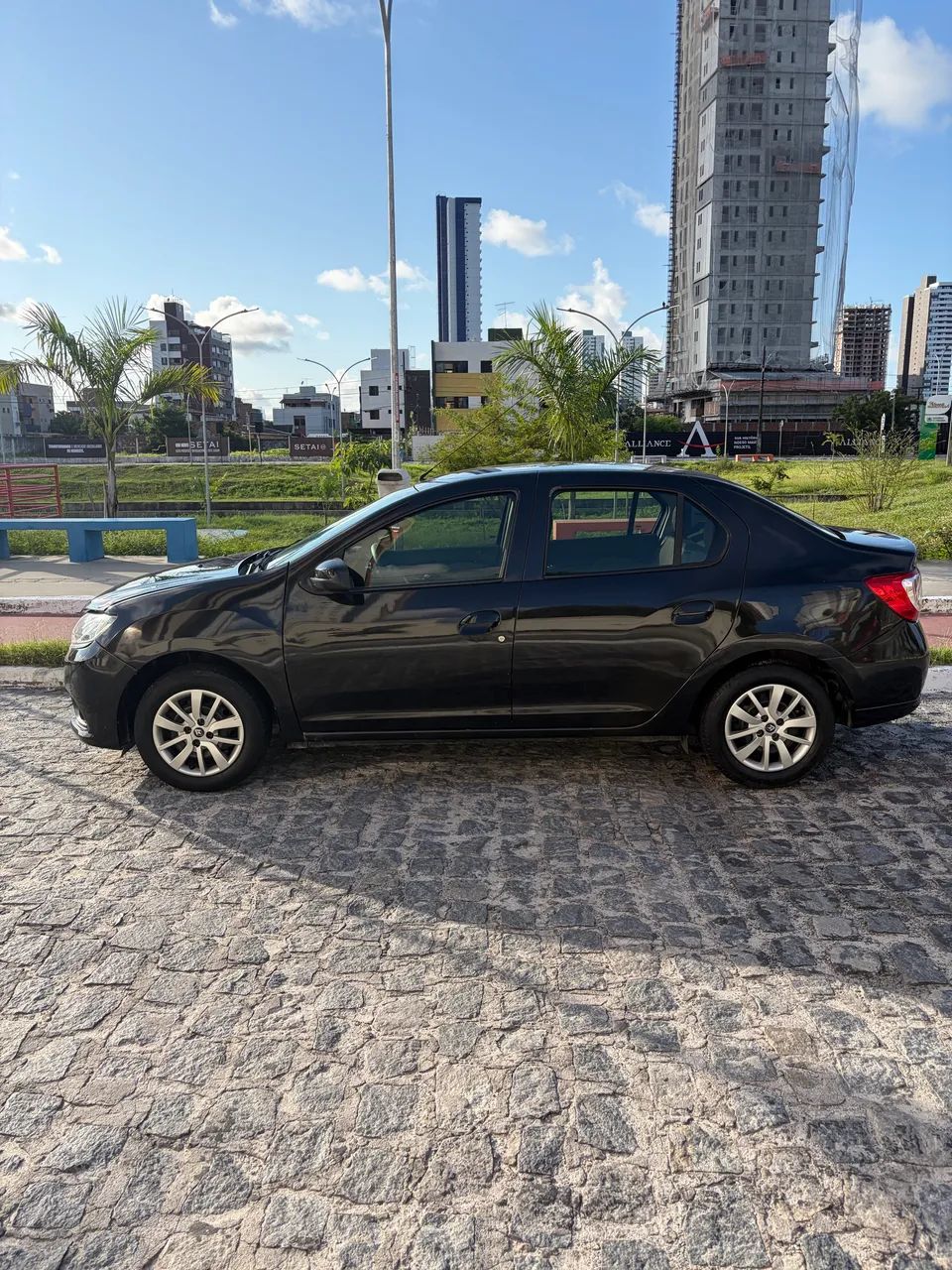 Renault Logan Expression Flex 1.0 12V 4P 2019 - Foto 2